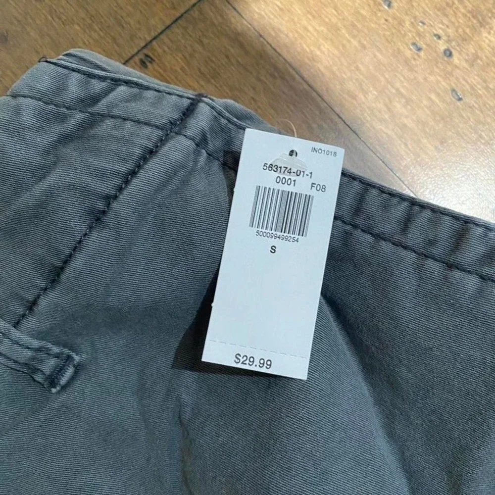 Old Navy Grey shorts‎ size S